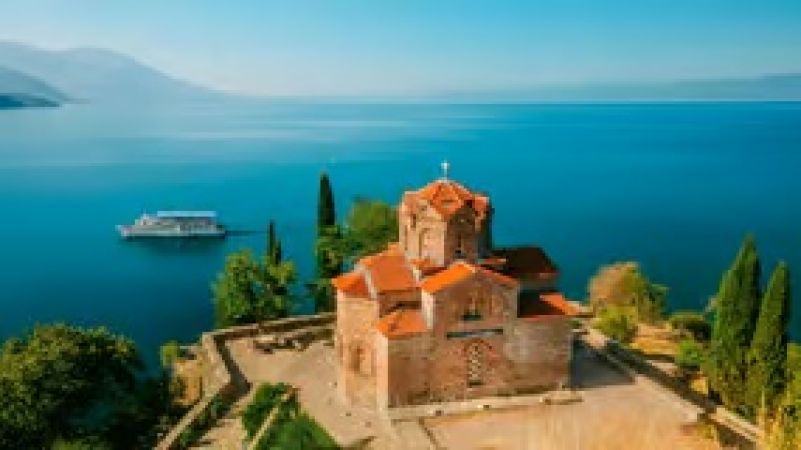 В СТРАНАТА НА ОРЛИТЕ- АЛБАНИЯ и Охрид – Македонска приказка от София