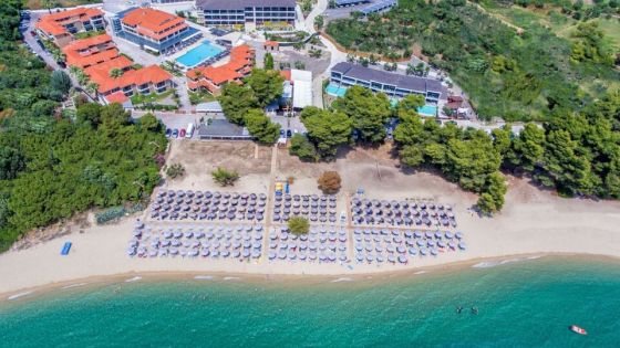 Lagomandra Beach&Suites