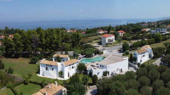 Greek Pride Aithrion