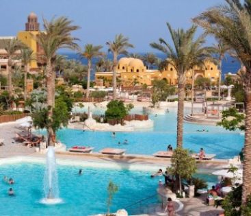 GRAND WATERWORLD MAKADI